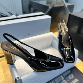 프라다 페이턴트 레더 슬링백 펌프스